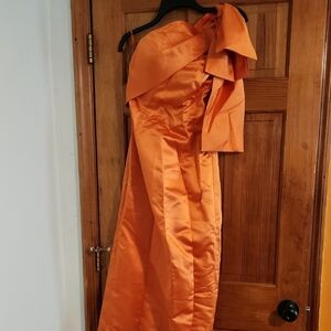 Elegant Orange One-Shoulder Long Gown